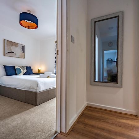 Swift Host Golden Triangle 2 Bed With Parking Apartment นอร์ริช ภายนอก รูปภาพ