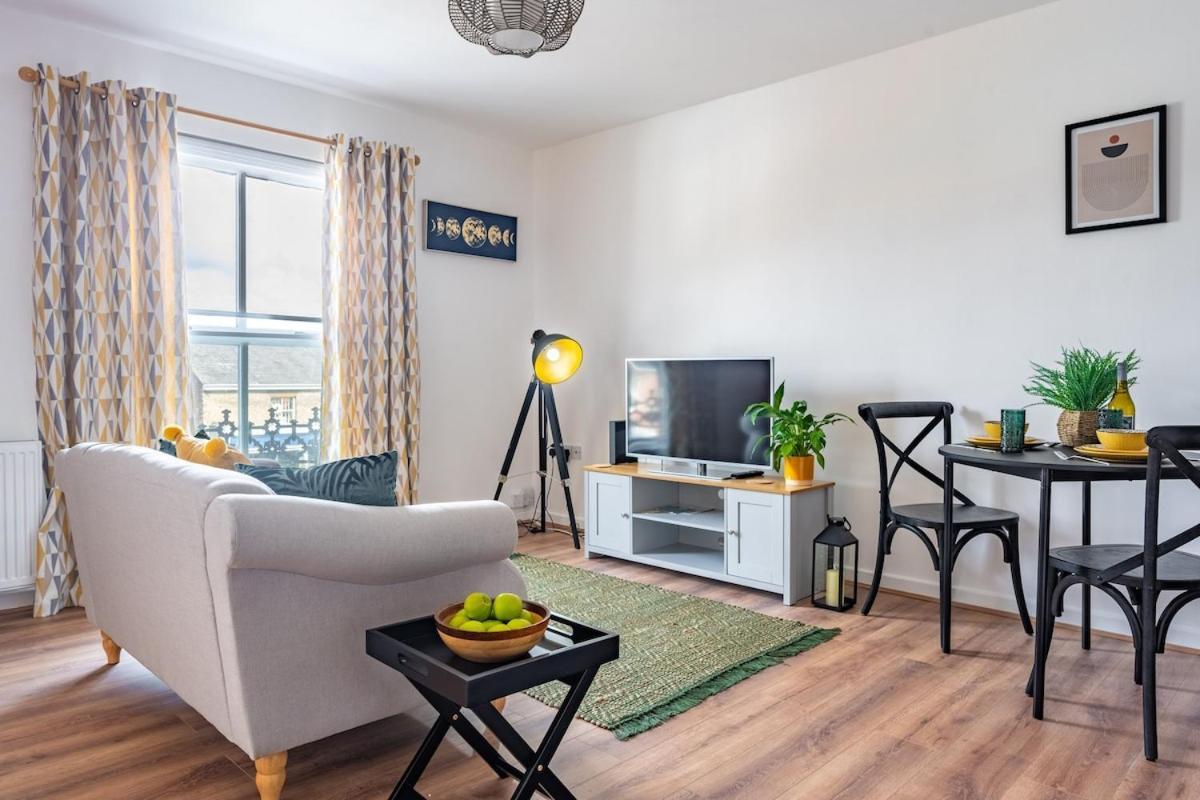 Swift Host Golden Triangle 2 Bed With Parking Apartment นอร์ริช ภายนอก รูปภาพ