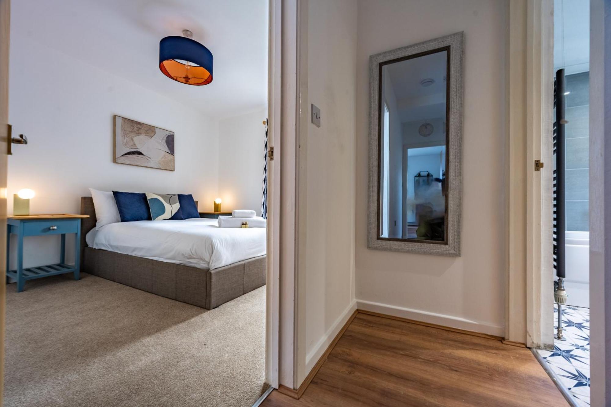 Swift Host Golden Triangle 2 Bed With Parking Apartment นอร์ริช ภายนอก รูปภาพ